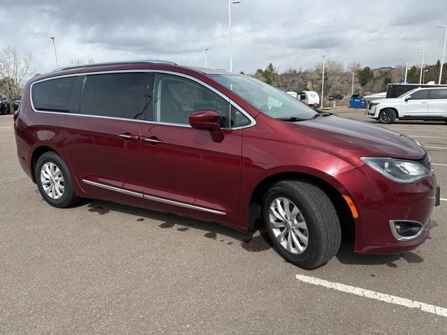 used 2019 Chrysler Pacifica car, priced at $15,500
