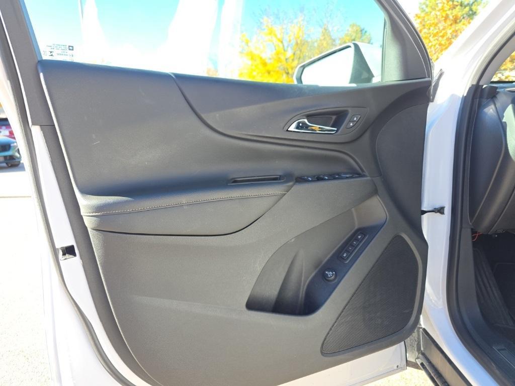 used 2023 Chevrolet Equinox car, priced at $28,000