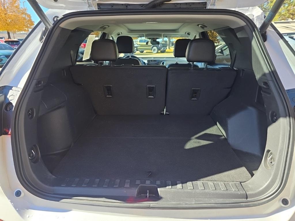 used 2023 Chevrolet Equinox car, priced at $28,000