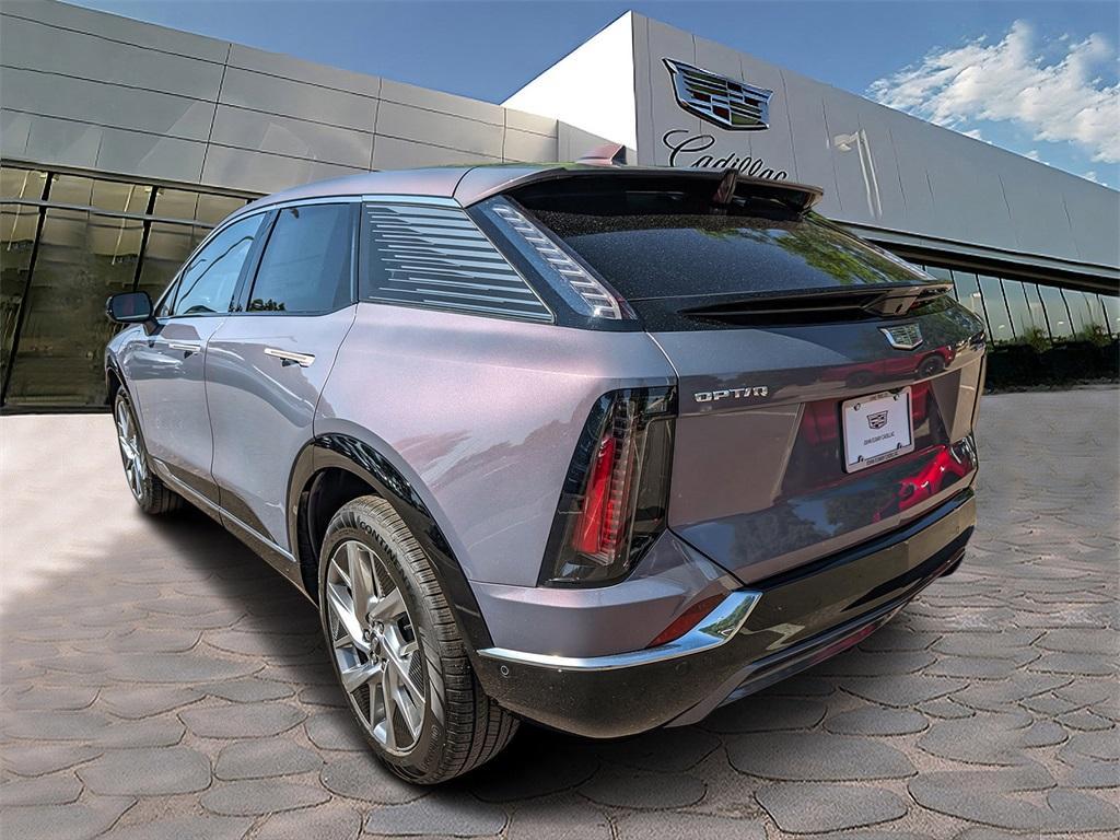 new 2025 Cadillac OPTIQ car, priced at $57,914