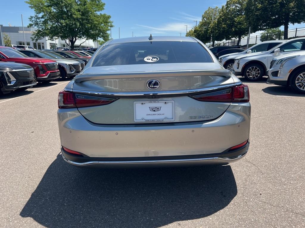 used 2019 Lexus ES 300h car, priced at $33,000