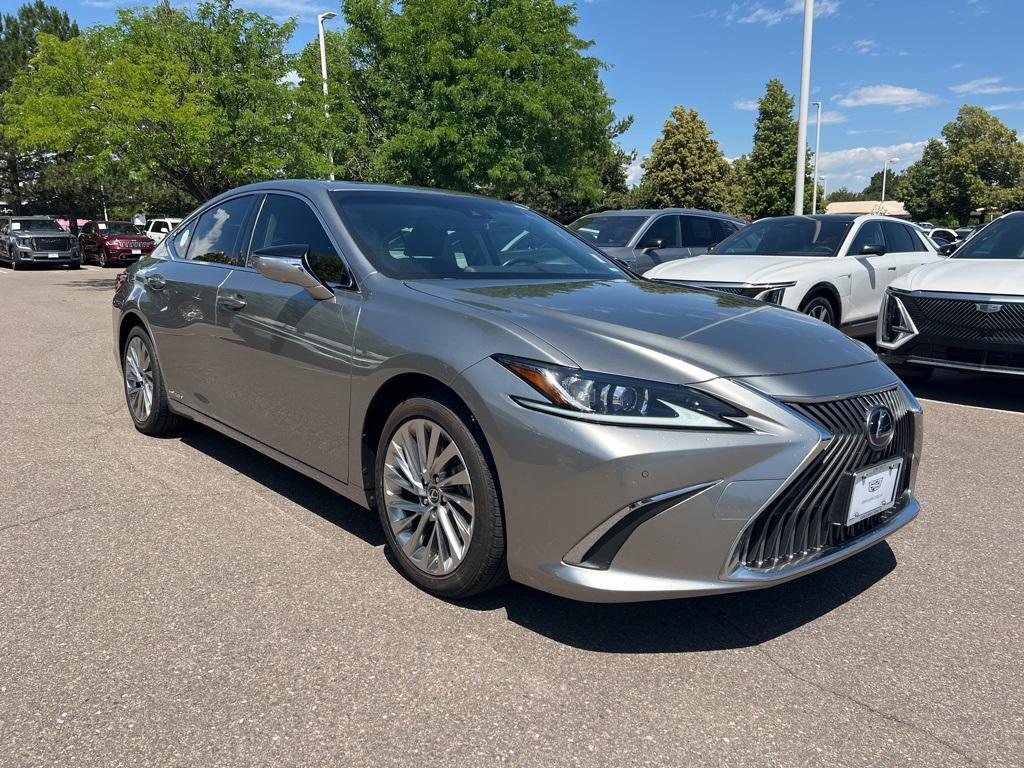 used 2019 Lexus ES 300h car, priced at $33,000