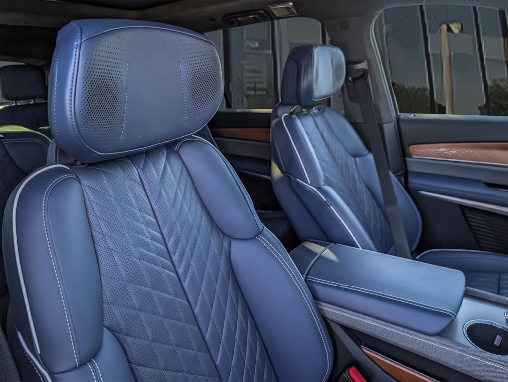 new 2026 Cadillac VISTIQ car, priced at $94,789