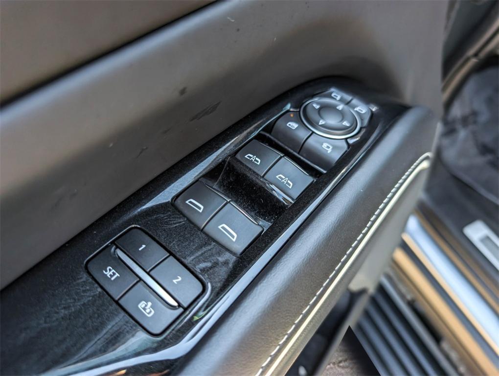 used 2022 Cadillac Escalade ESV car, priced at $80,500