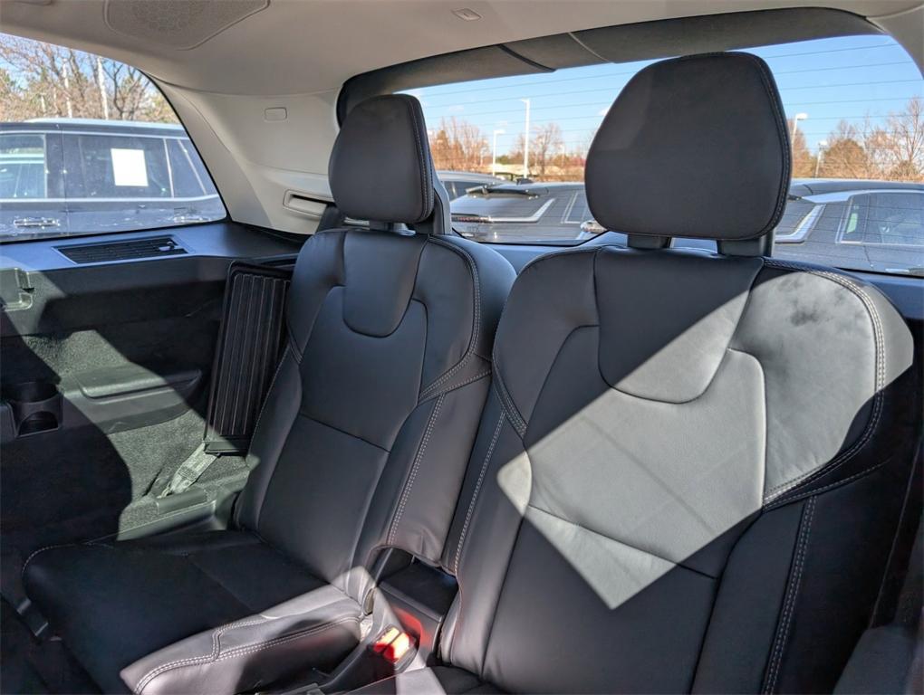 used 2022 Volvo XC90 Recharge Plug-In Hybrid car, priced at $49,500