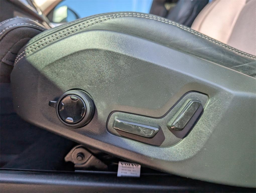 used 2022 Volvo XC90 Recharge Plug-In Hybrid car, priced at $49,500