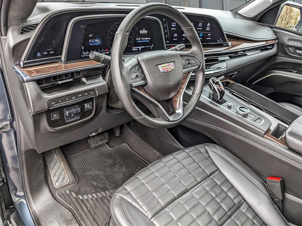 used 2021 Cadillac Escalade ESV car, priced at $70,000