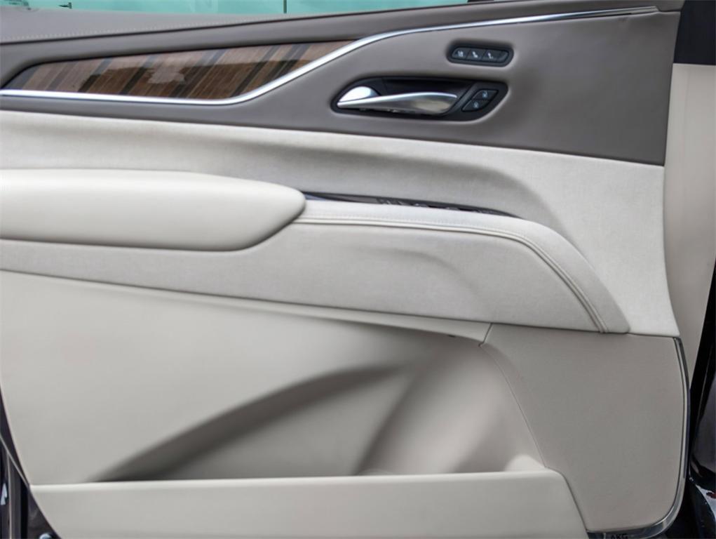 used 2023 Cadillac Escalade ESV car, priced at $87,000