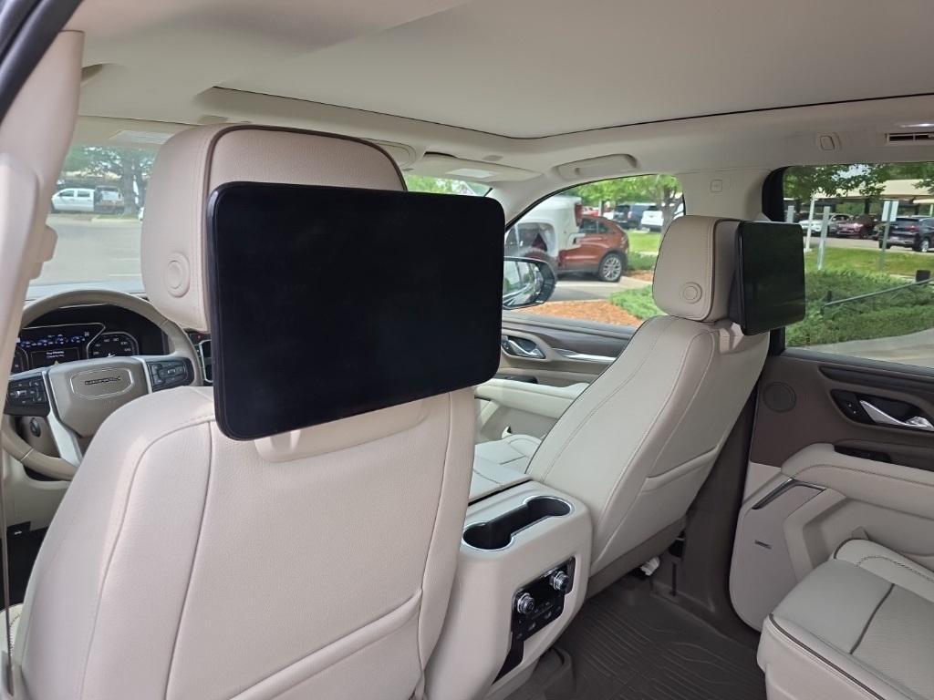 used 2021 GMC Yukon car, priced at $56,500