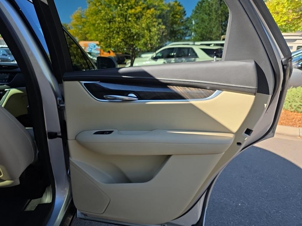 used 2018 Cadillac XT5 car, priced at $22,500