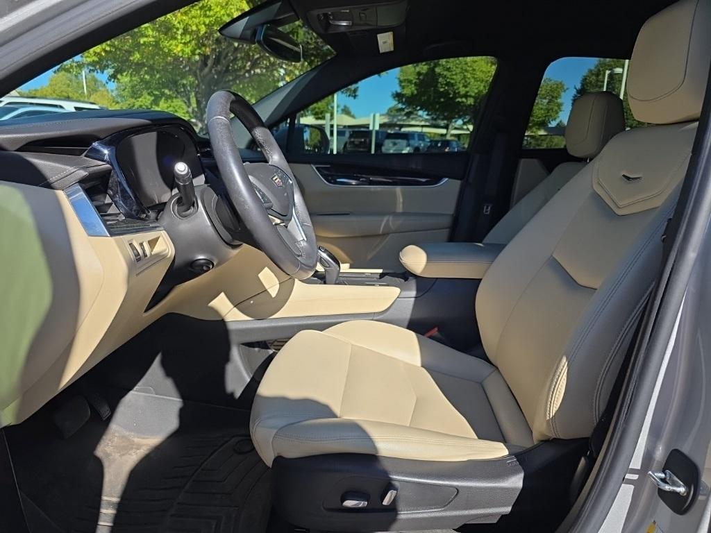used 2018 Cadillac XT5 car, priced at $22,500