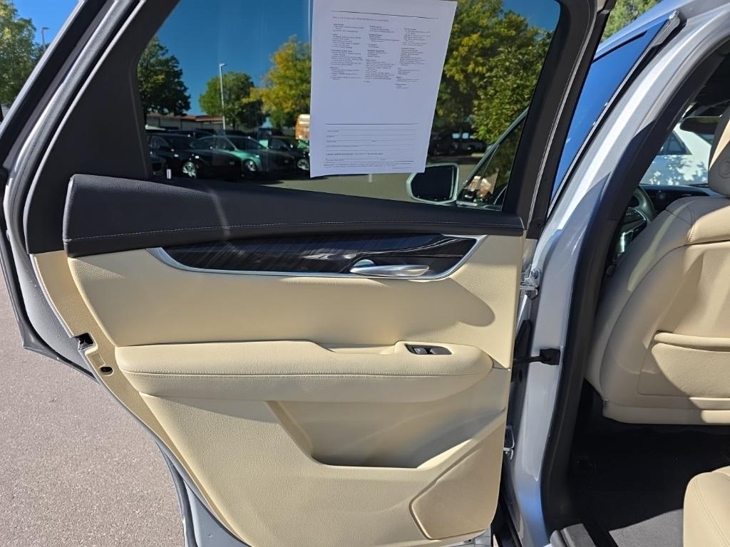 used 2018 Cadillac XT5 car, priced at $22,500