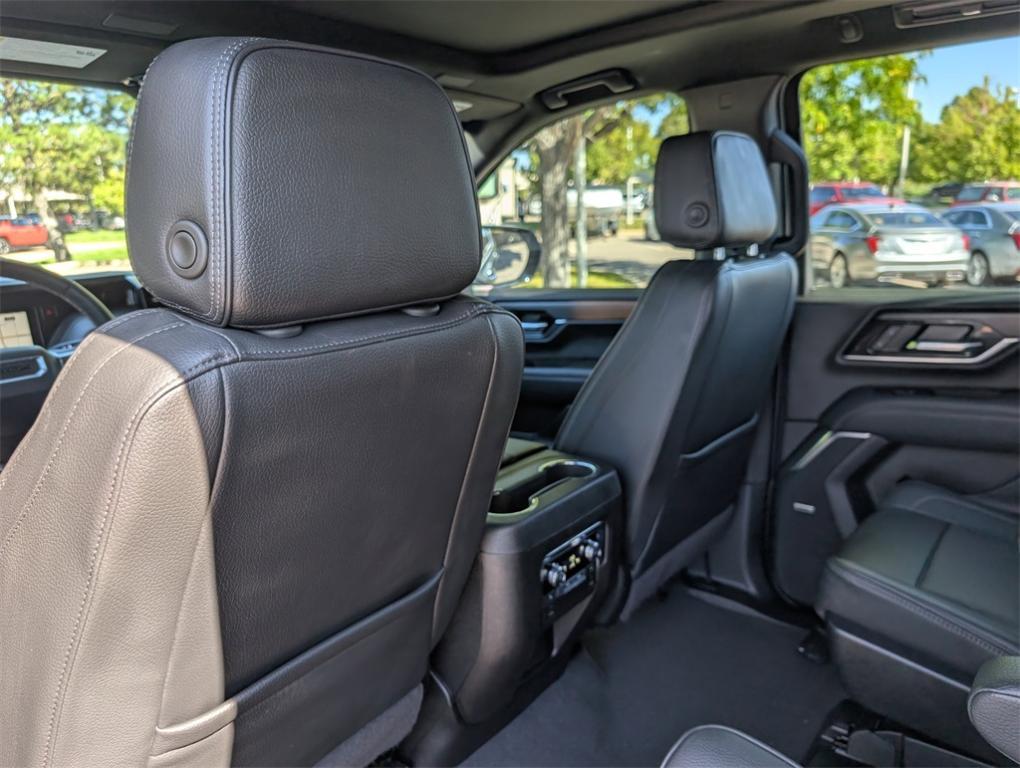 used 2025 GMC Yukon XL car, priced at $79,500