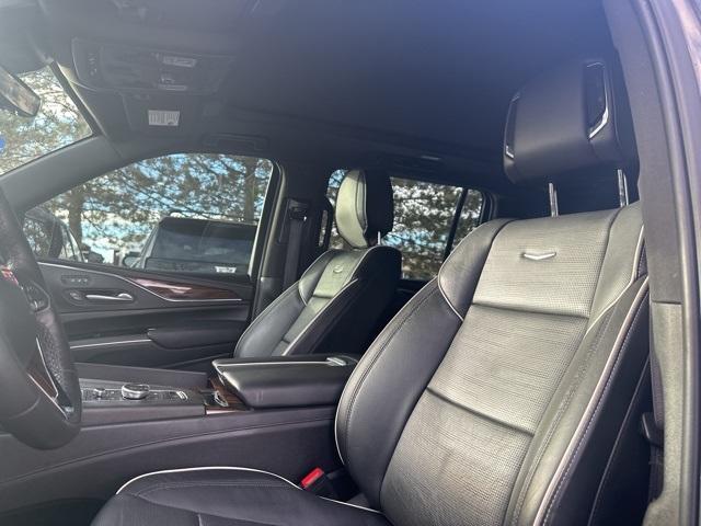 used 2023 Cadillac Escalade ESV car, priced at $71,000