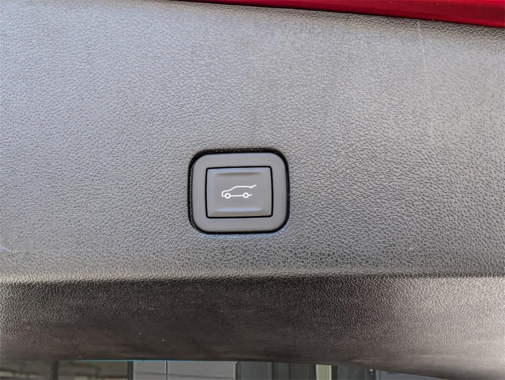 new 2025 Cadillac XT6 car, priced at $74,914
