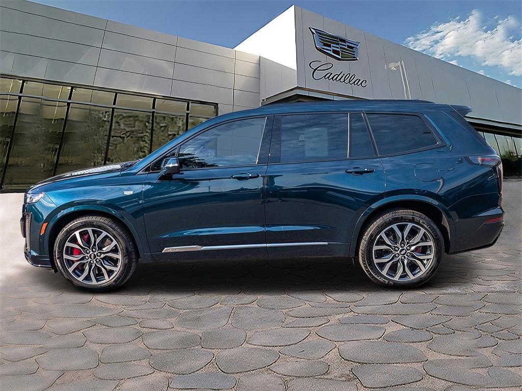 used 2025 Cadillac XT6 car, priced at $54,000