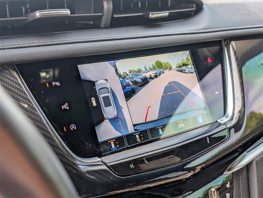 used 2025 Cadillac XT6 car, priced at $54,000