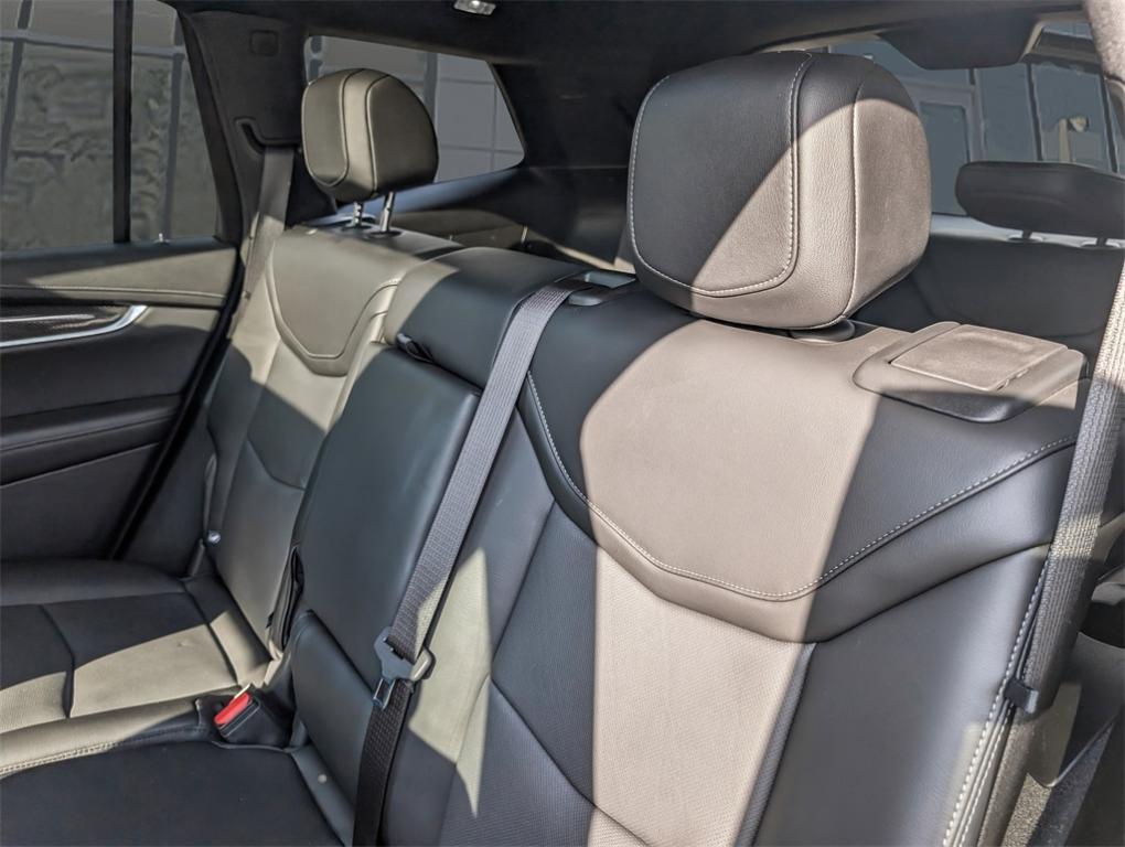 used 2025 Cadillac XT6 car, priced at $54,000