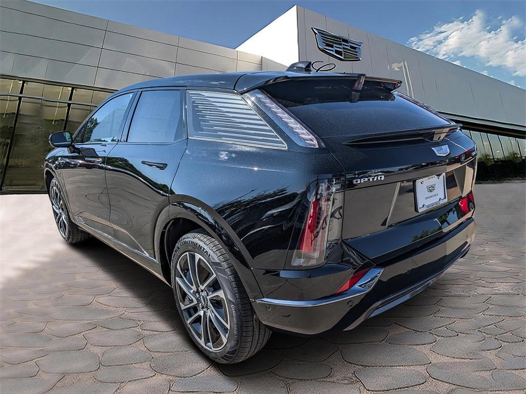 new 2025 Cadillac OPTIQ car, priced at $57,789