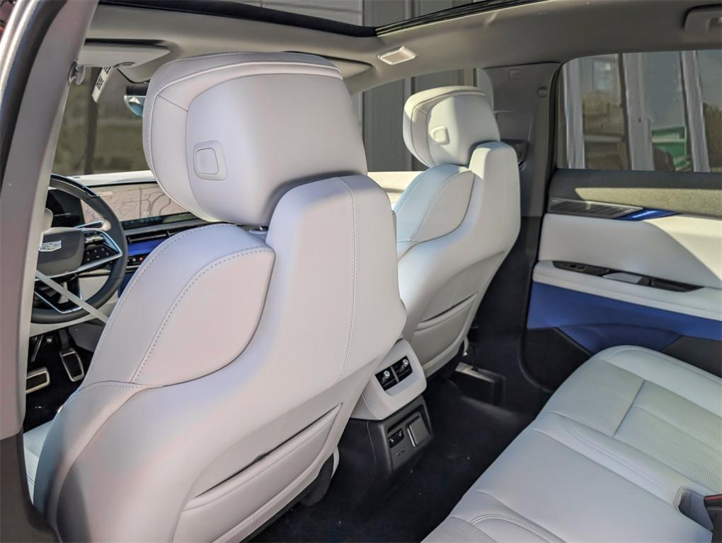 new 2025 Cadillac OPTIQ car, priced at $57,789