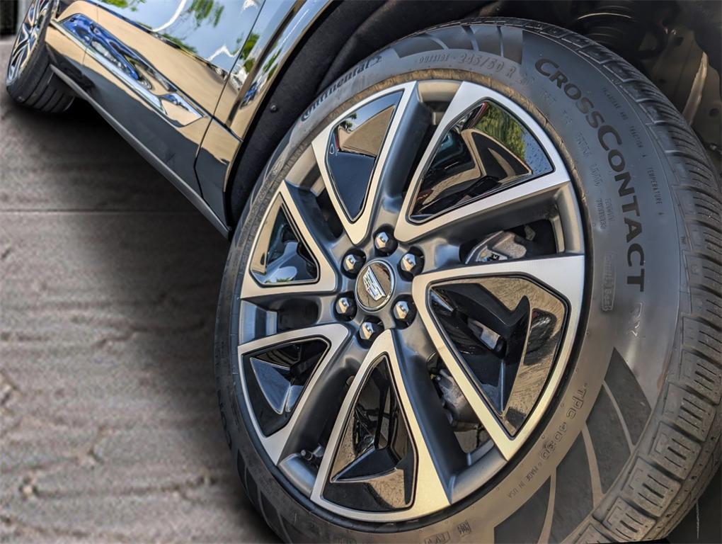 new 2025 Cadillac OPTIQ car, priced at $57,789