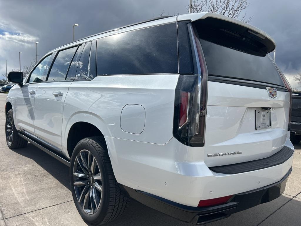 used 2022 Cadillac Escalade ESV car, priced at $69,000