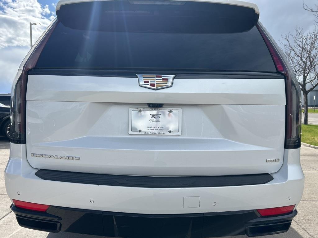 used 2022 Cadillac Escalade ESV car, priced at $69,000