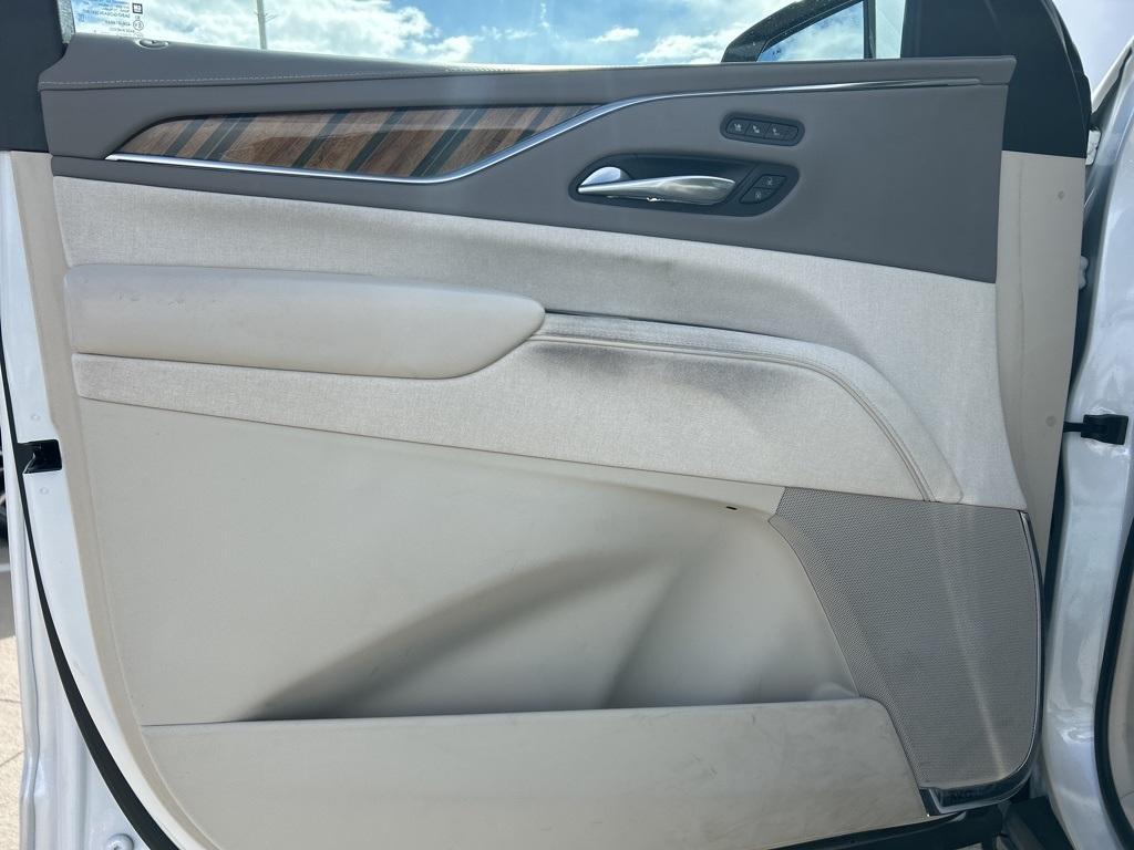 used 2022 Cadillac Escalade ESV car, priced at $69,000