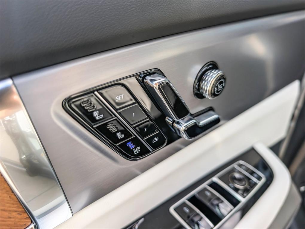 new 2026 Cadillac VISTIQ car, priced at $81,089