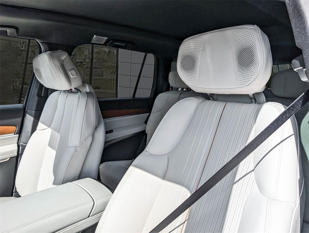 new 2026 Cadillac VISTIQ car, priced at $81,089