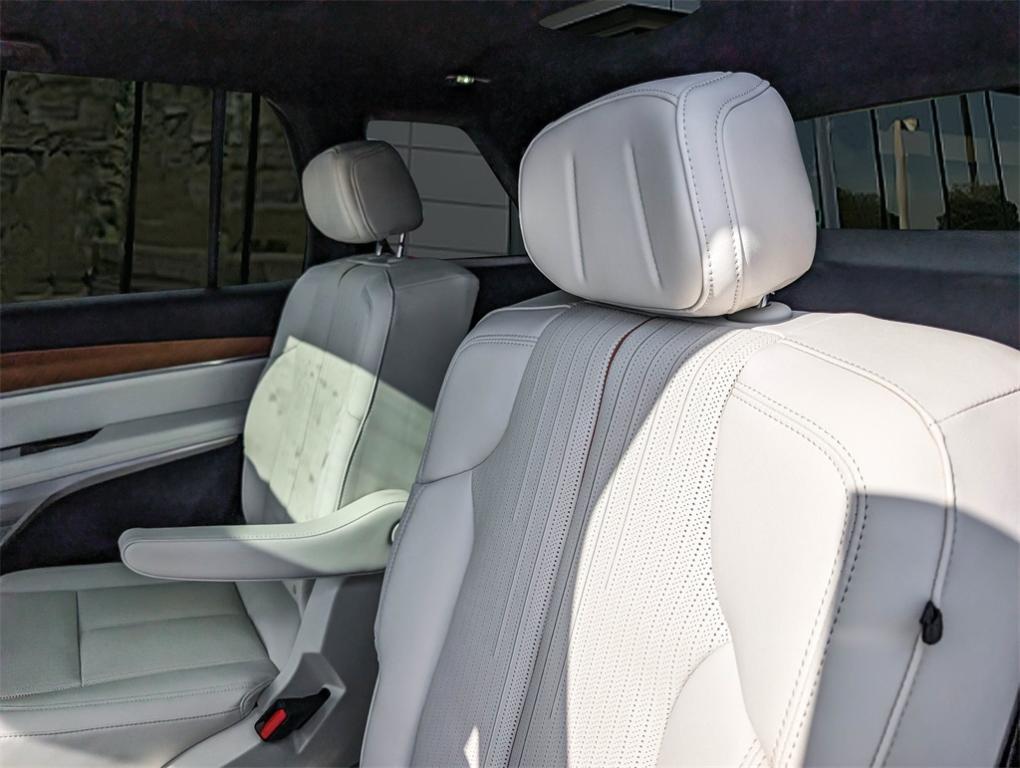 new 2026 Cadillac VISTIQ car, priced at $81,089