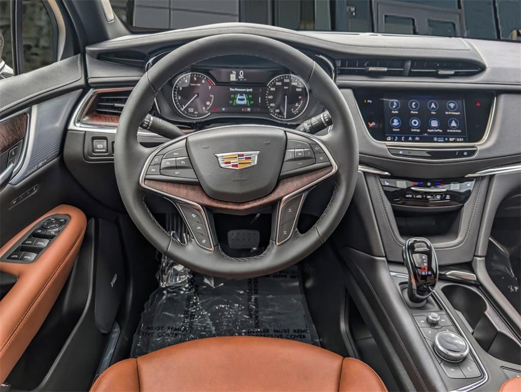 new 2025 Cadillac XT5 car, priced at $55,359