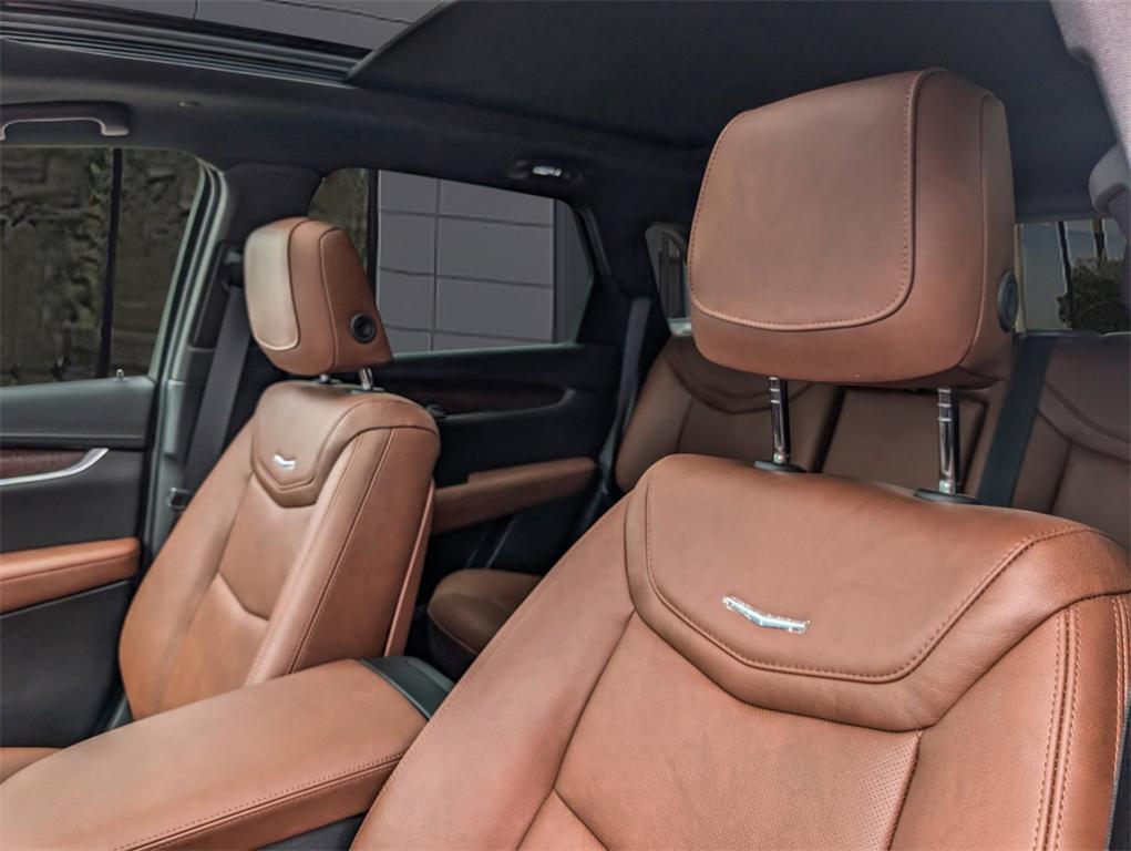 new 2025 Cadillac XT5 car, priced at $55,359