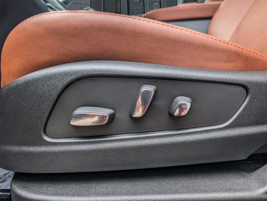 new 2025 Cadillac XT5 car, priced at $55,359