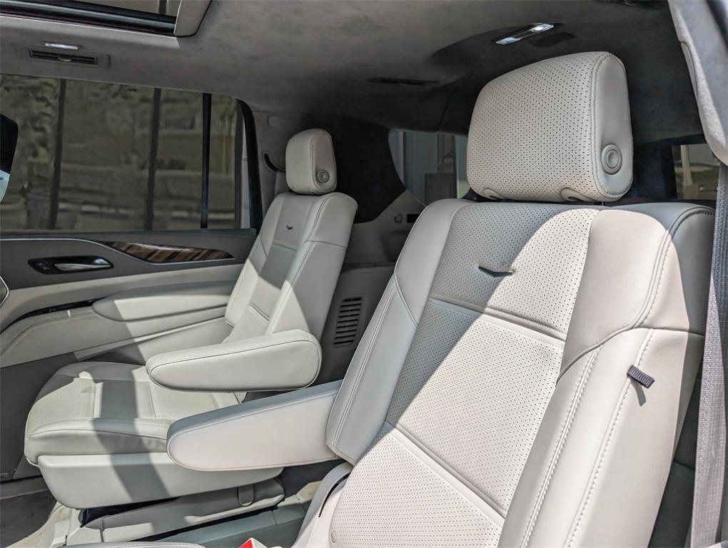 used 2022 Cadillac Escalade ESV car, priced at $62,500