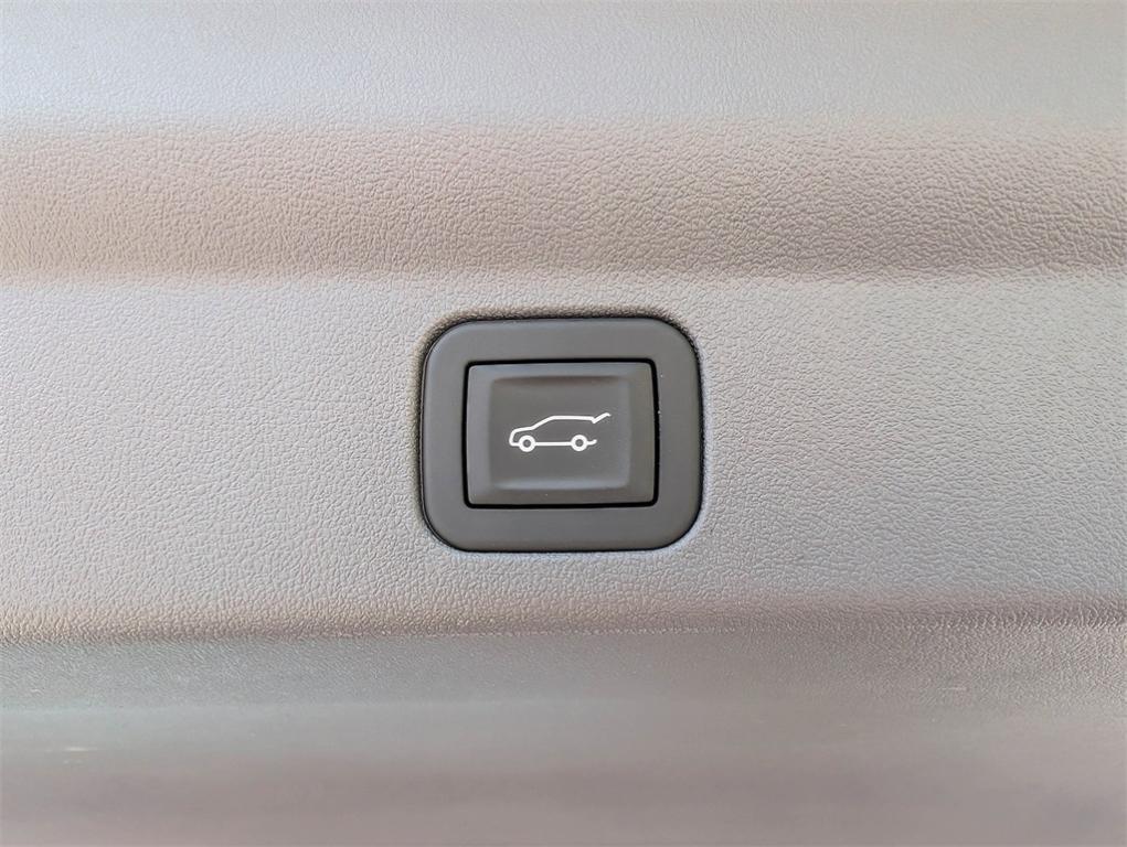 new 2025 Cadillac Escalade IQ car, priced at $138,104