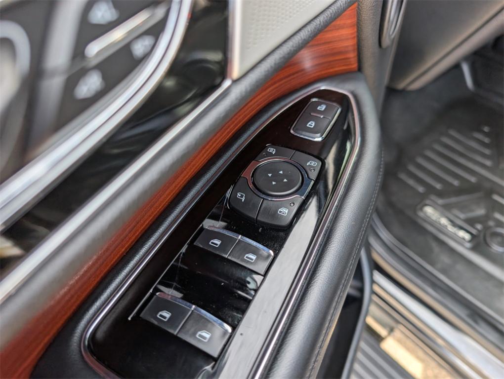 used 2021 Lincoln Navigator L car, priced at $45,000