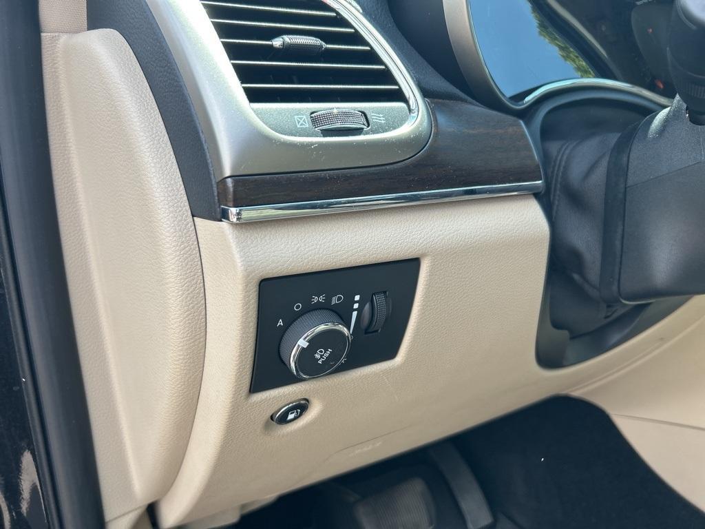 used 2015 Jeep Grand Cherokee car, priced at $19,000