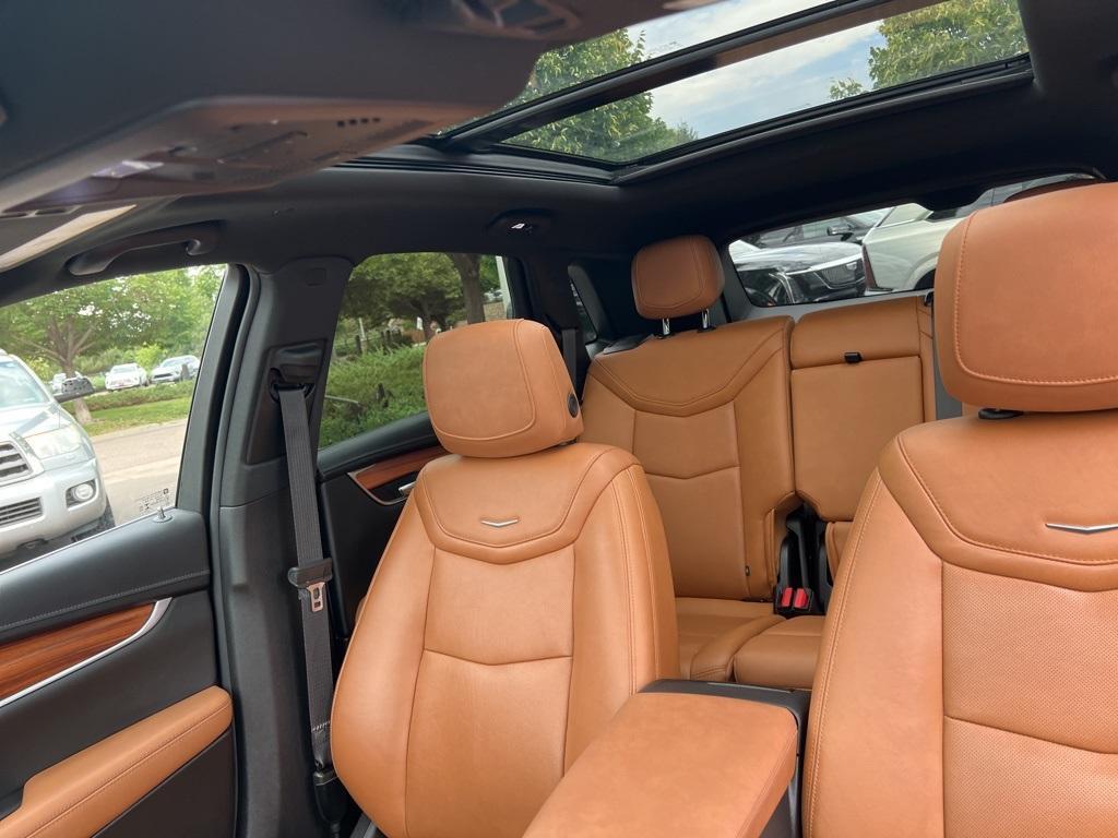 used 2021 Cadillac XT5 car, priced at $33,500