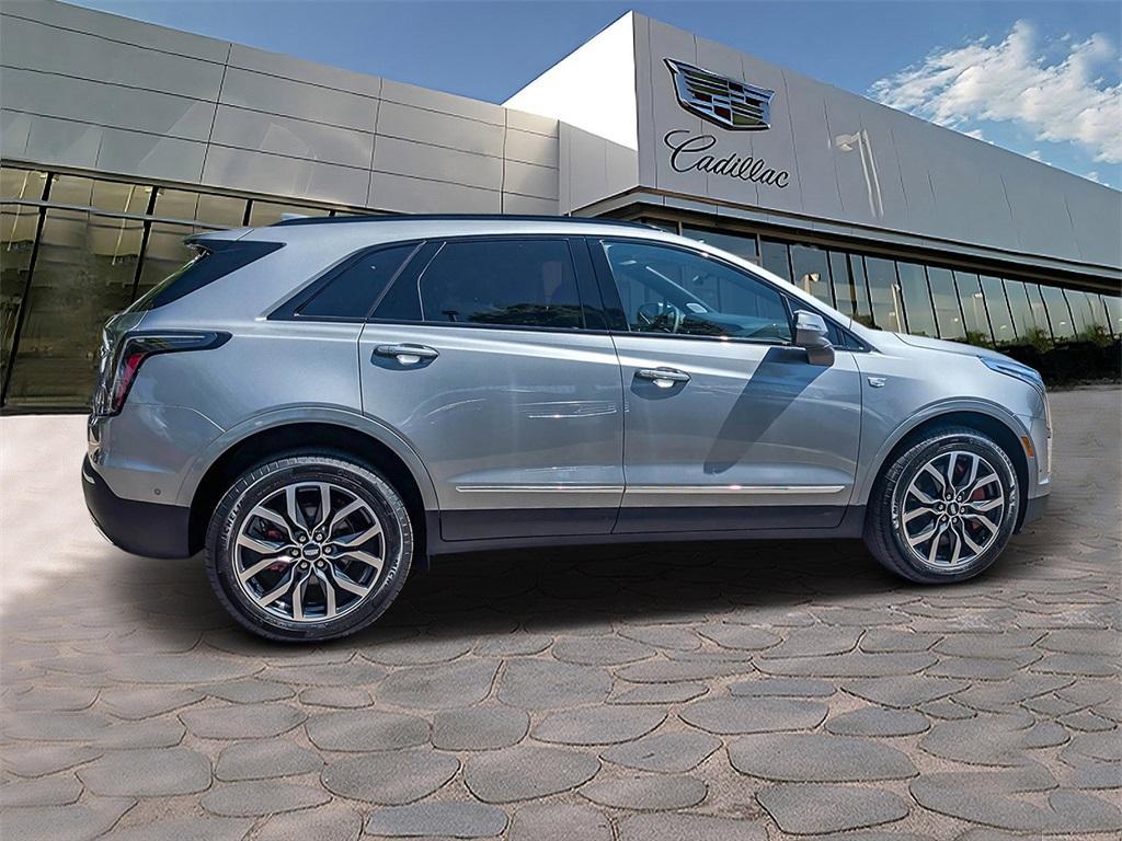 new 2025 Cadillac XT5 car, priced at $63,659