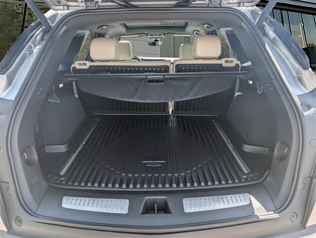 new 2025 Cadillac XT5 car, priced at $63,659