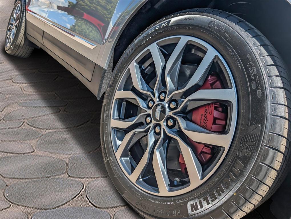 new 2025 Cadillac XT5 car, priced at $63,659