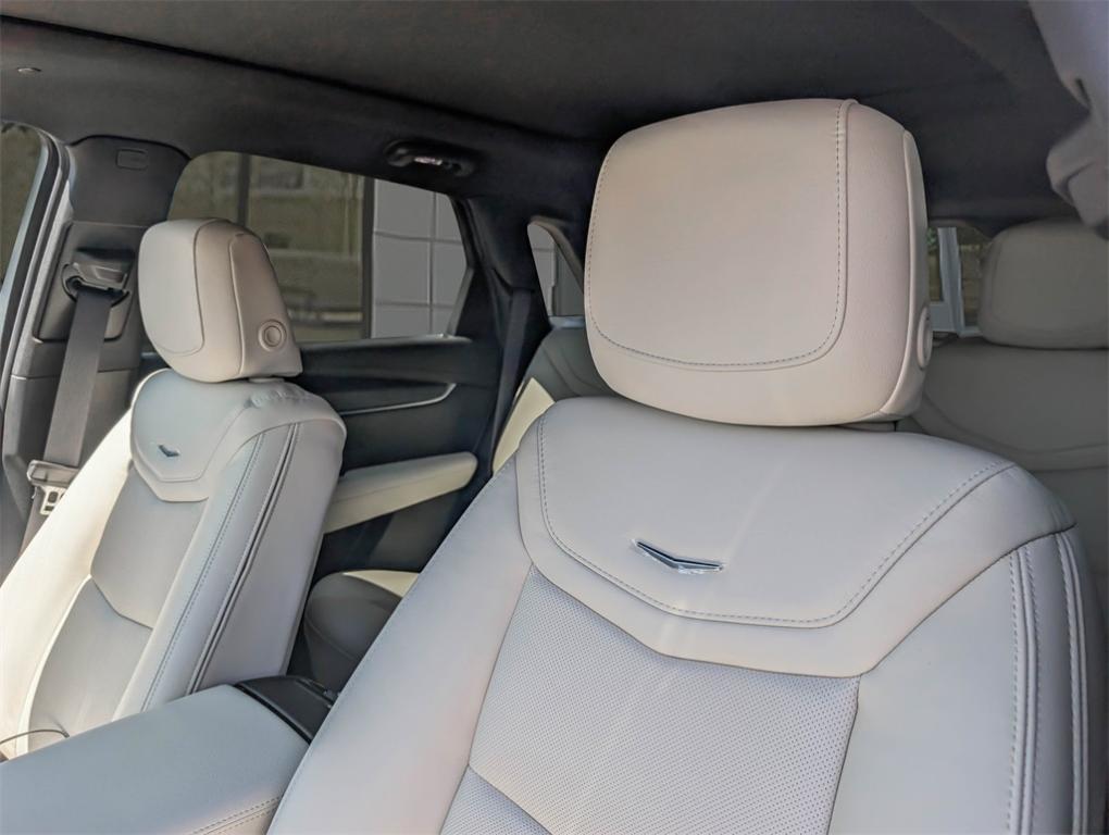 new 2025 Cadillac XT5 car, priced at $63,659