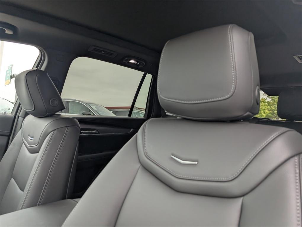 new 2025 Cadillac XT6 car, priced at $51,389
