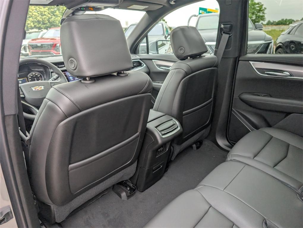 new 2025 Cadillac XT6 car, priced at $51,389