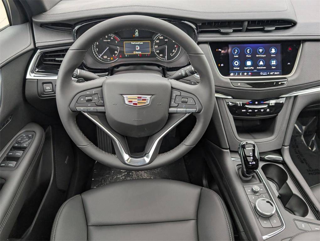 new 2025 Cadillac XT6 car, priced at $51,389
