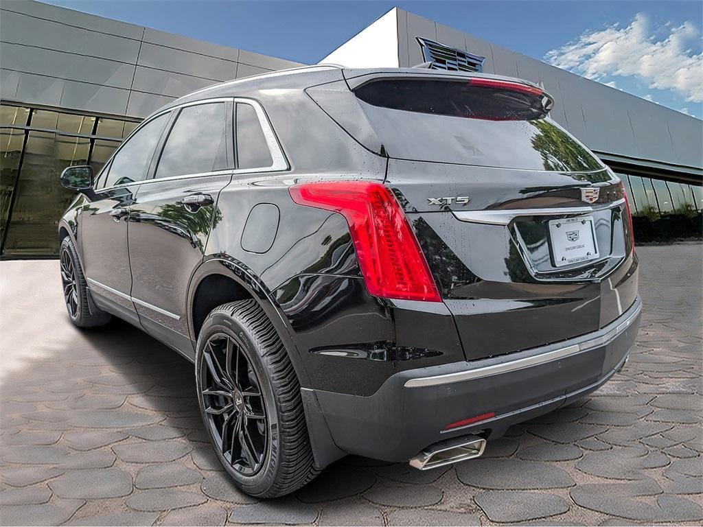 used 2018 Cadillac XT5 car, priced at $21,000