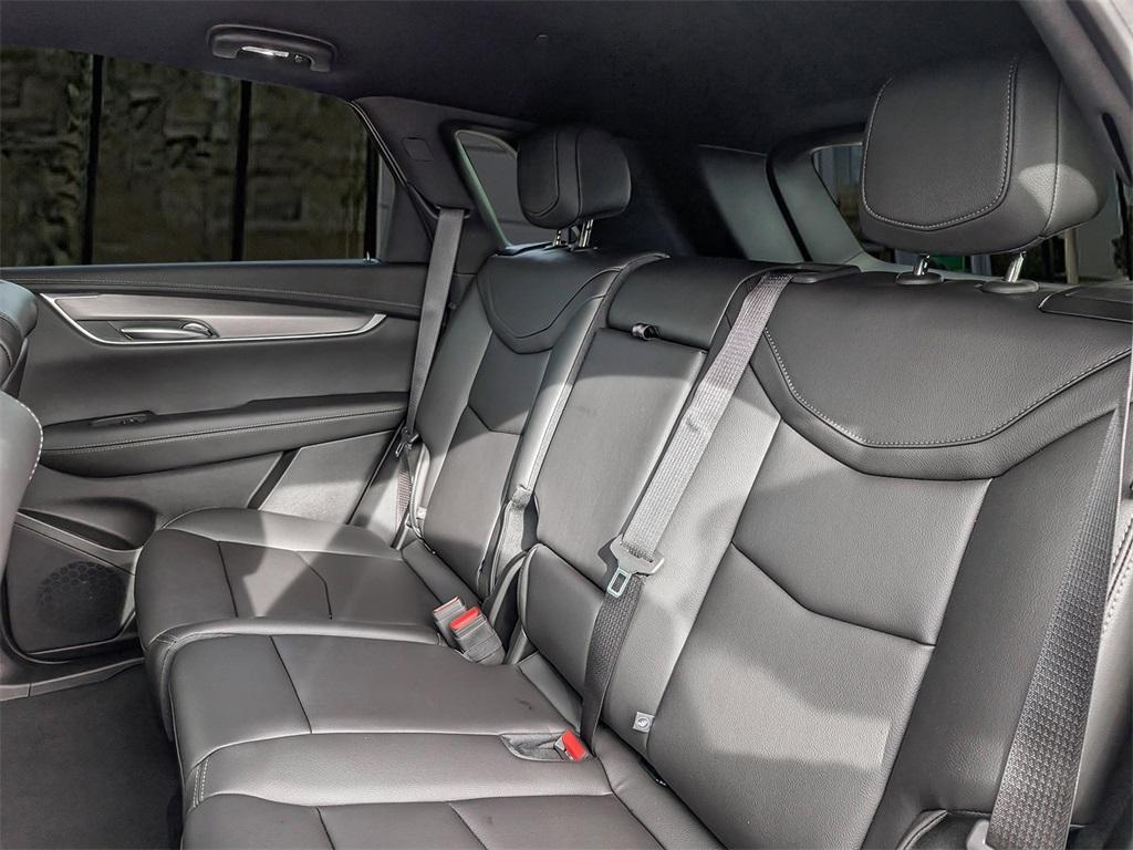 new 2025 Cadillac XT5 car, priced at $46,989