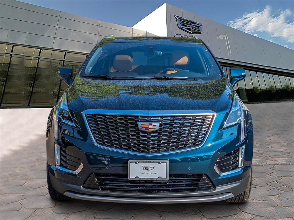 new 2025 Cadillac XT5 car, priced at $55,114