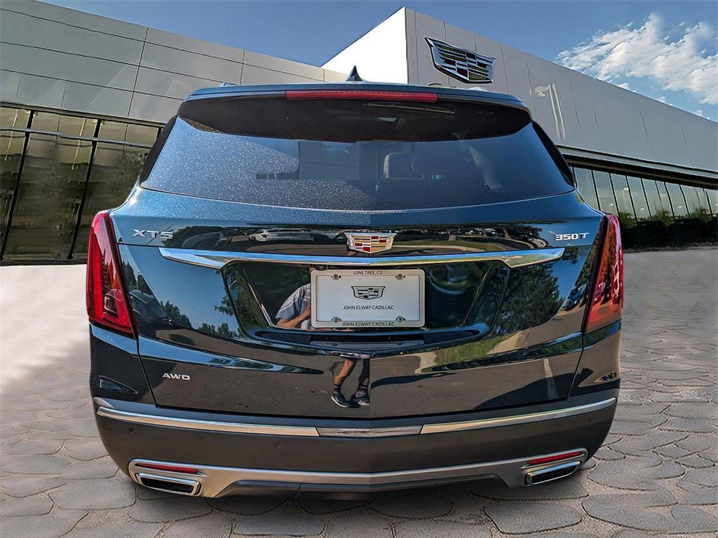 new 2025 Cadillac XT5 car, priced at $55,114